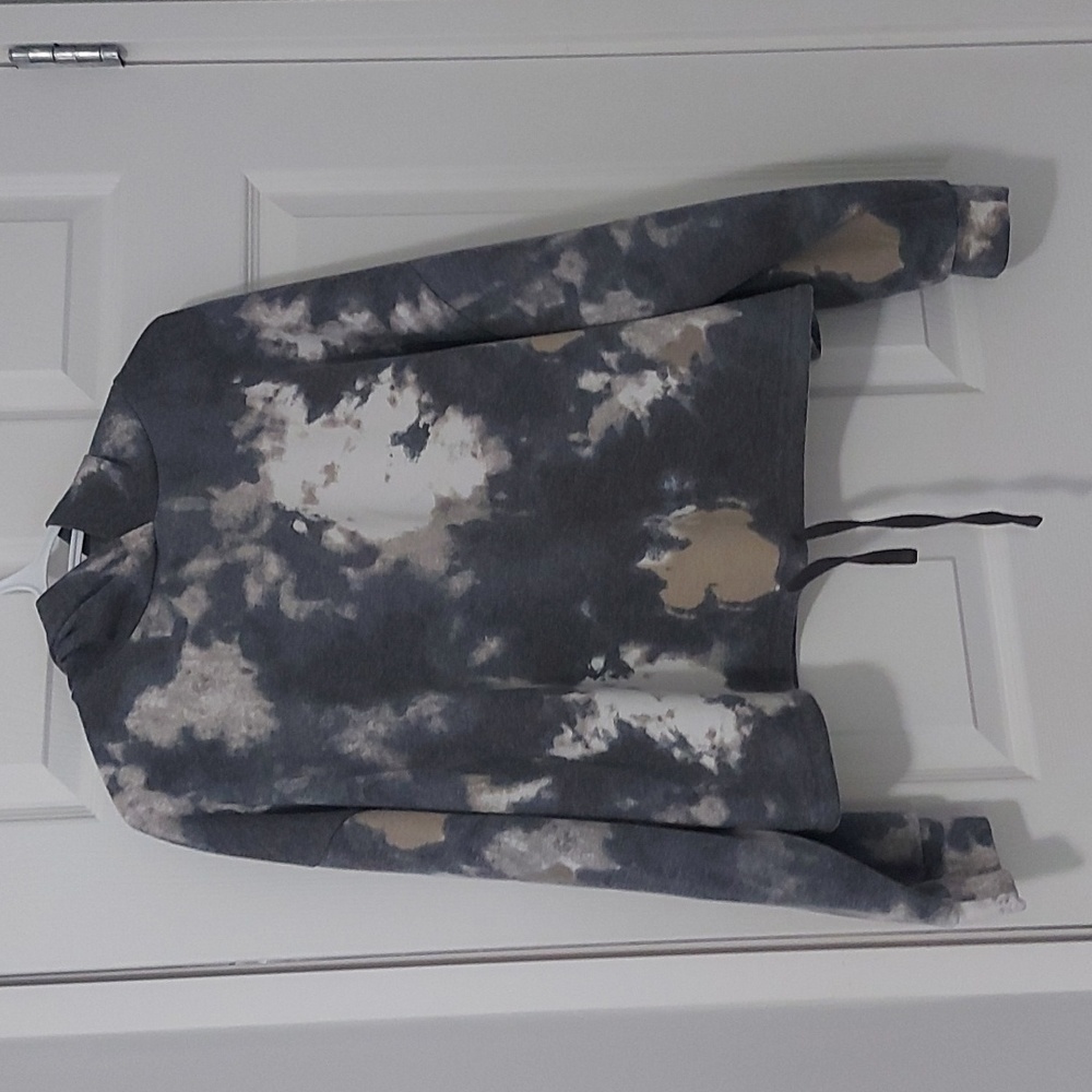 Jules & Leopold pull over cropped hoodie ,drawstring waist. Unique pattern